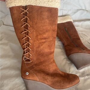 UGG Australia Felicity Suede boots size 7